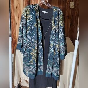 Sandra Darren Black and Gold Patterned Dress